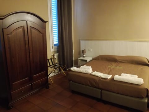 PALACE PIAZZA SAN DOMENICO Rooms De Luxe- BEDINBOLOGNACENTRO Bed and Breakfast in Bologna