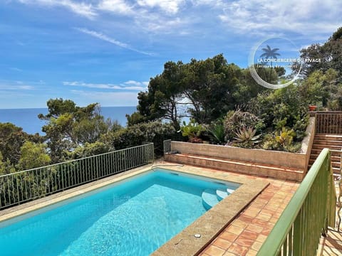 Villa La Sarrazine - Port du Niel - Vue Mer Villa in Hyères