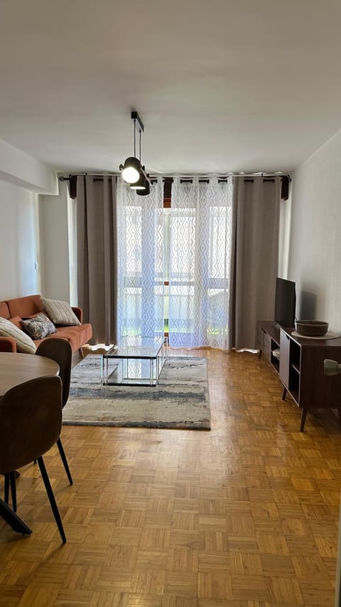 Living room, Lounge or bar