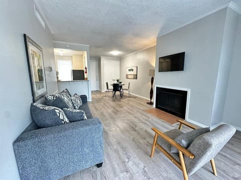 Humble Apartment in Houston Getaway Prime Bay Area Location Apartment in Nassau Bay