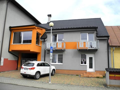 Property building, Facade/entrance