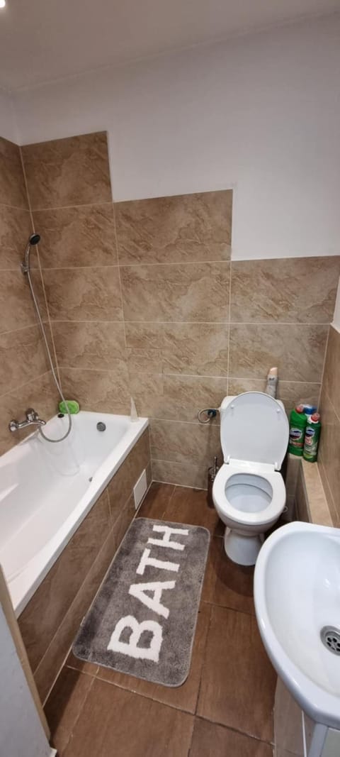 Mieszkanie w centrum Gdyni na 5 piętrze bez windy Apartment in Pomeranian Voivodeship