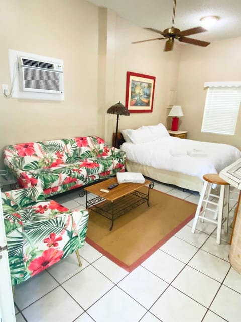 Studio-Bay access-Pet friendly House in Gulf Shores