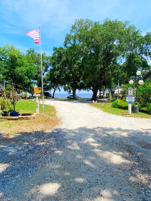 Studio-Bay access-Pet friendly House in Gulf Shores