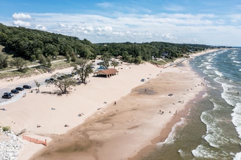 North Shore Private Beach Frontage House in Wisconsin