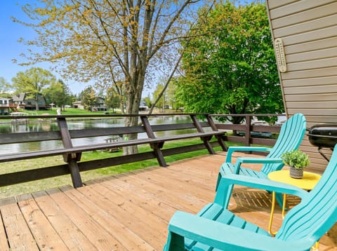 Loch Nez, a spacious 3-bedroom home in Silver Lake, MI House in Wisconsin