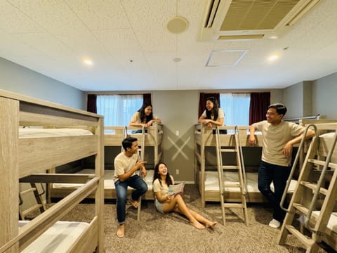 People, Photo of the whole room, group of guests, bunk bed