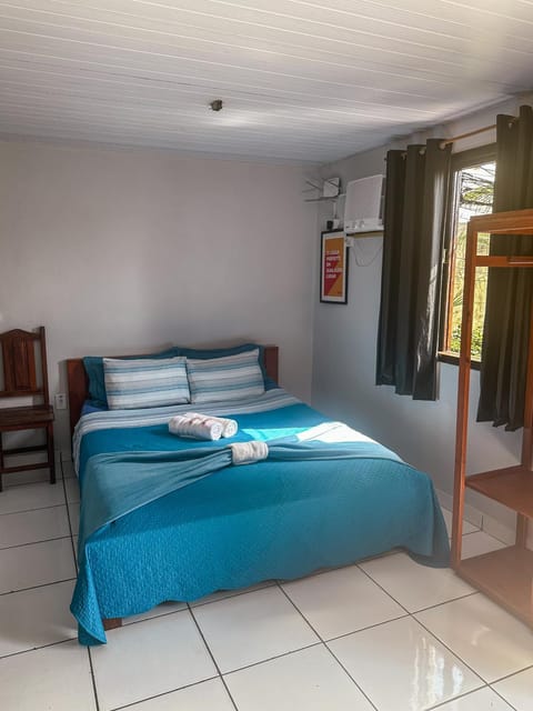 Bed, Bedroom, air conditioner