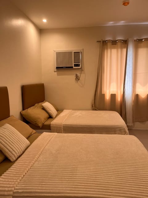 Bed, Bedroom, air conditioner