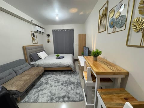 Bed, Living room, Bedroom