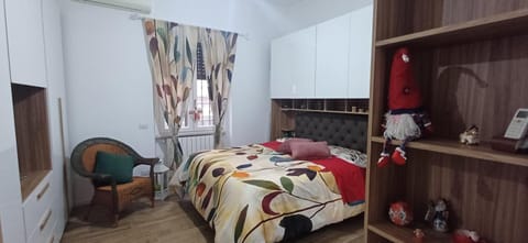 Bedroom, wardrobe, air conditioner