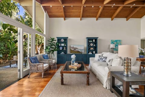 Classic Cottage in the Heart of La Jolla Shores House in La Jolla Shores