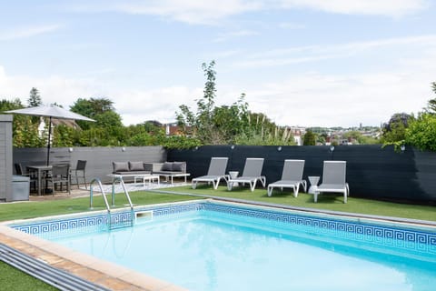 Property building, Swimming pool