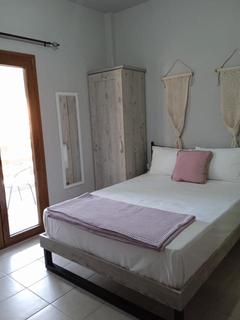 Almira rooms 2 Apartment in Halkidiki