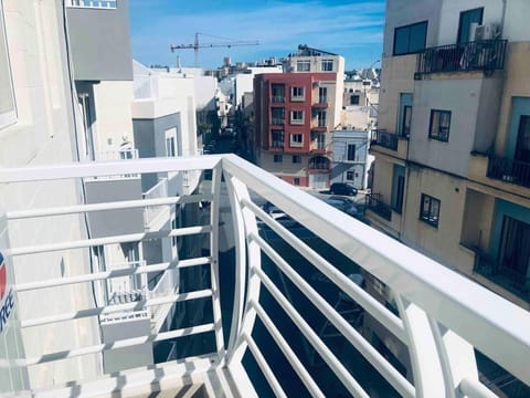 Msida Classic Flat 13, close to Valletta, Sliema & Sea Apartment in Malta