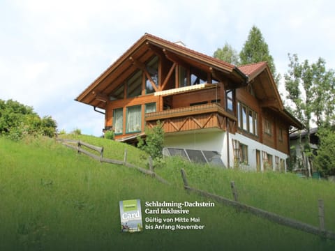 Property building, Day, Natural landscape, Garden, Garden view