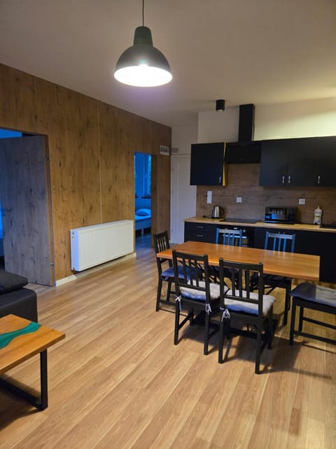 Kitchen or kitchenette, Living room, Seating area