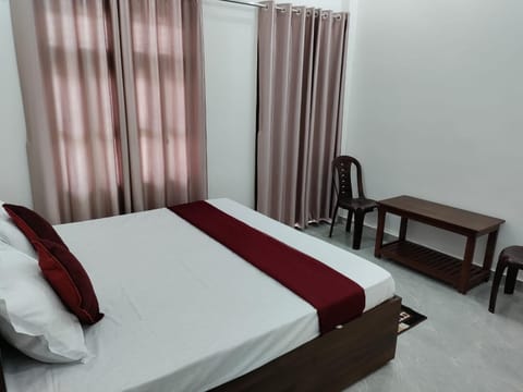 Bed, Photo of the whole room, Bedroom, hair dresser