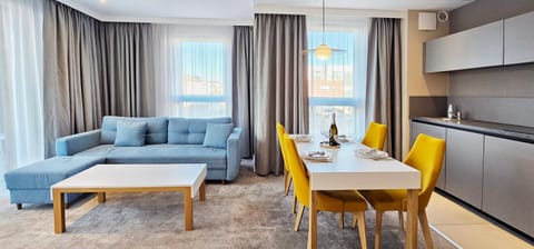 HolidayHomePL Bel Mare D121 2 sypialnie, 2 łazienki, balkon Apartment in Miedzyzdroje