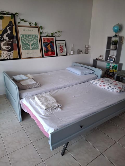 The lodge by Naya Apartment in Kavala