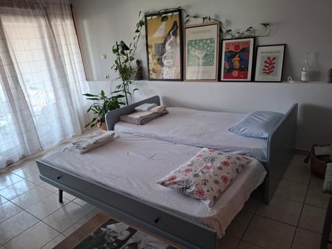 The lodge by Naya Apartment in Kavala