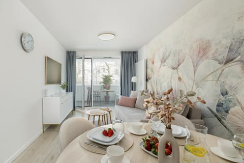 WHITEBLUE II Seaside Apartamenty ul Konopnickiej Kołobrzeg SAUNA & FITNESS & BAWIALNIA DLA DZIECI & ROWEROWNIA - w cenie pobytu Apartment in West Pomeranian Voivodeship, Poland