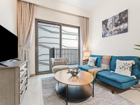 Cozy Stay 1BR in Azizi Pearl Apartment in Dubai