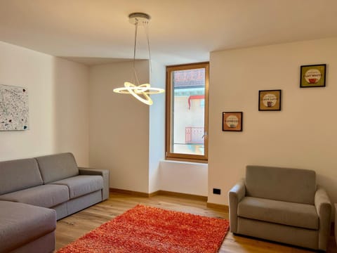 La Finestra Sul Corso Apartment in Domodossola