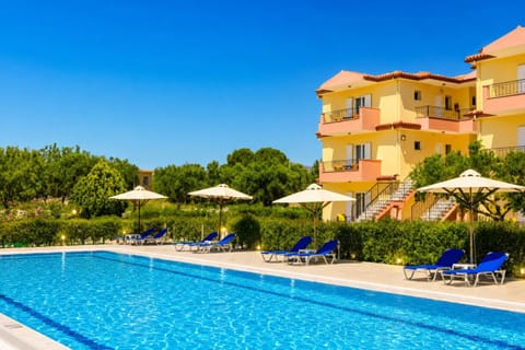 Property building, Pool view, Swimming pool, sunbed