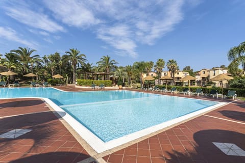 Spring, Winter, Summer, Autumn, Swimming pool