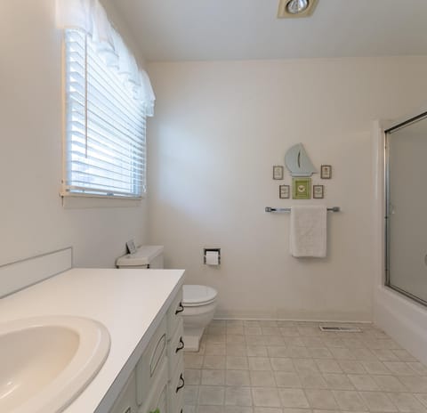 Beachfront cottage on North Shore Grand Haven House in Grand Haven