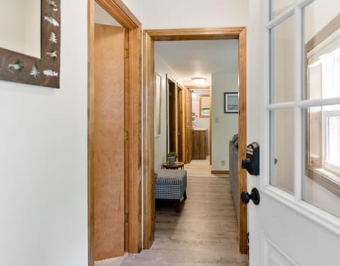 Whiskey Creek Cottage- Private Lake Michigan Beach Frontage House in Wisconsin