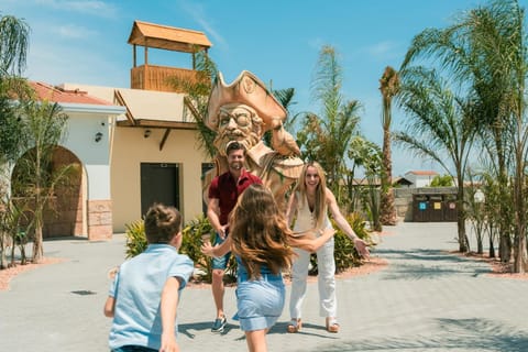 Day, People, children, group of guests, Family