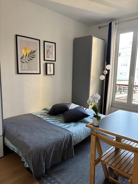 Living room, Bedroom