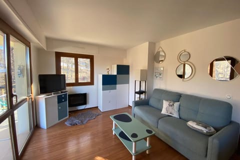 06CO beautiful apartment at the foot of the slopes with balcony Apartment in Piedmont