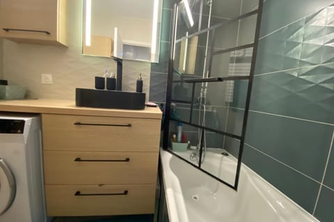 06CO beautiful apartment at the foot of the slopes with balcony Apartment in Piedmont