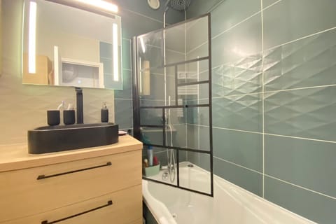 06CO beautiful apartment at the foot of the slopes with balcony Apartment in Piedmont