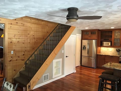 Adirondack Luxury Getaway House in Webb