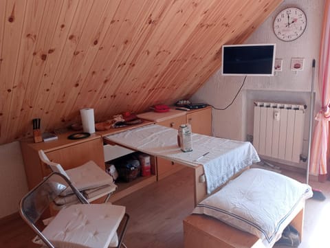 TV and multimedia, Living room, Dining area