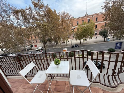 Holiday House Savoia Apartment in Bari