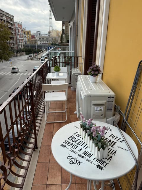 Holiday House Savoia Apartment in Bari