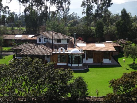 Property building, Patio, Bird's eye view, Floor plan