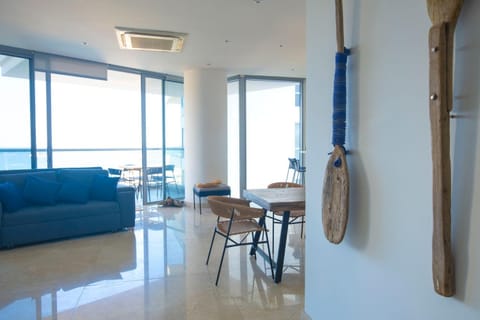 Living room, Seating area, air conditioner