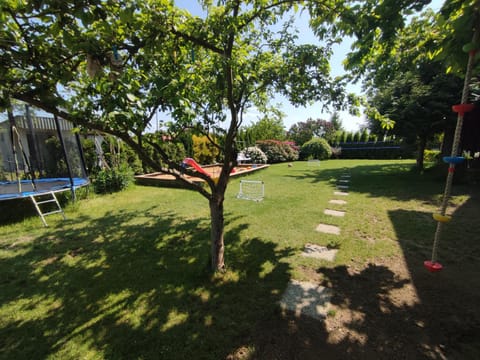 DOMEK CAŁOROCZNY NaD MORZEM House in West Pomeranian Voivodeship, Poland