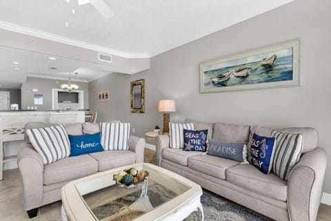 Treasure Island Unit 905 (2/2) House in Lower Grand Lagoon