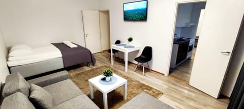 Communal lounge/ TV room, TV and multimedia, Living room, Seating area