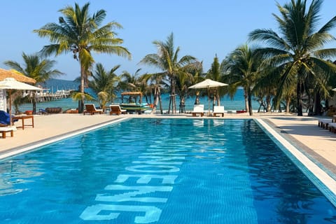 Pool view, Swimming pool, Swimming pool