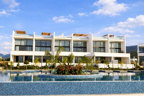 Property building, Swimming pool