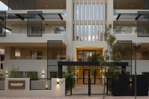 Property building, Facade/entrance