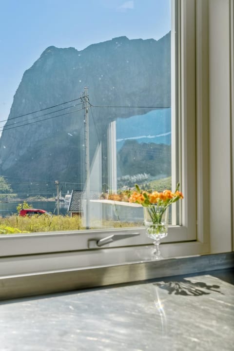 View (from property/room), Mountain view